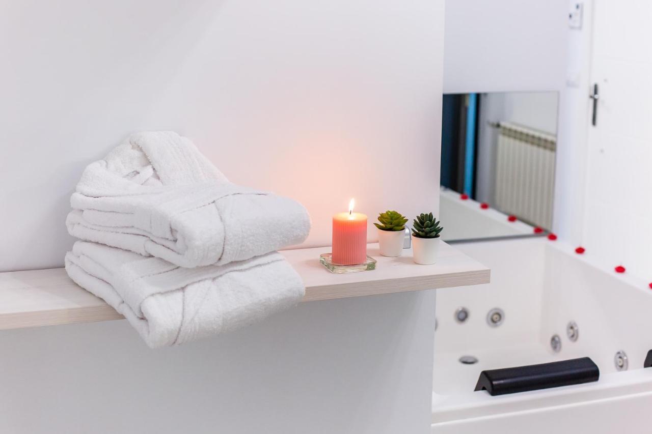Apartamentos Hervas Suites Eksteriør billede