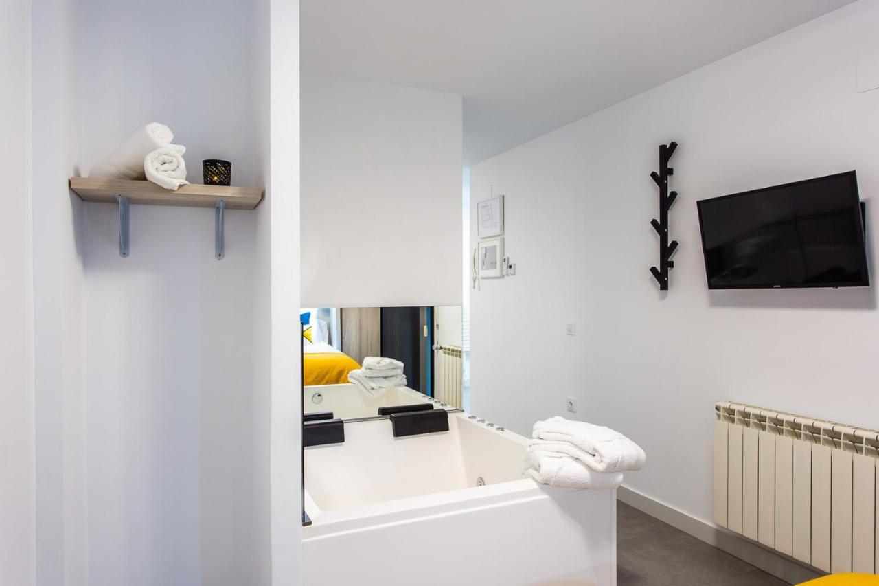 Apartamentos Hervas Suites Eksteriør billede
